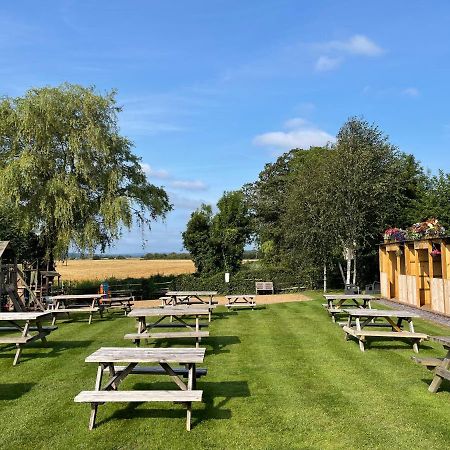 The White Hart Hotel Newenden Exterior photo