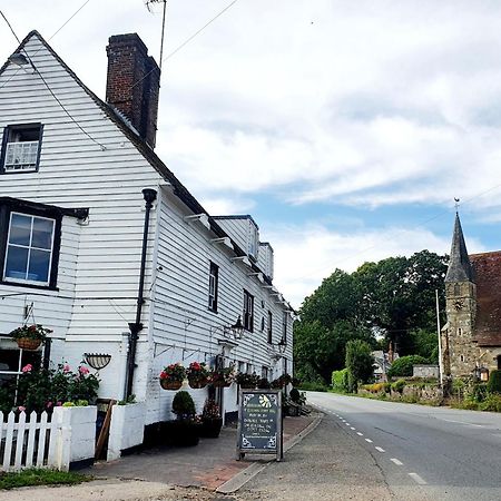 The White Hart Hotel Newenden Exterior photo