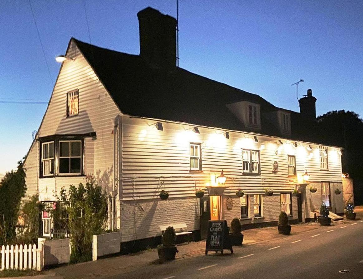 The White Hart Hotel Newenden Exterior photo