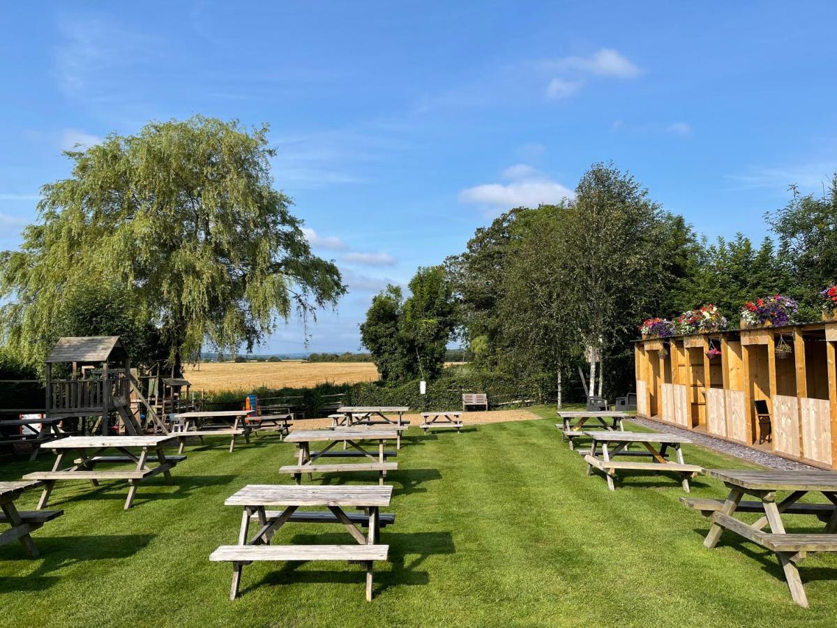 The White Hart Hotel Newenden Exterior photo