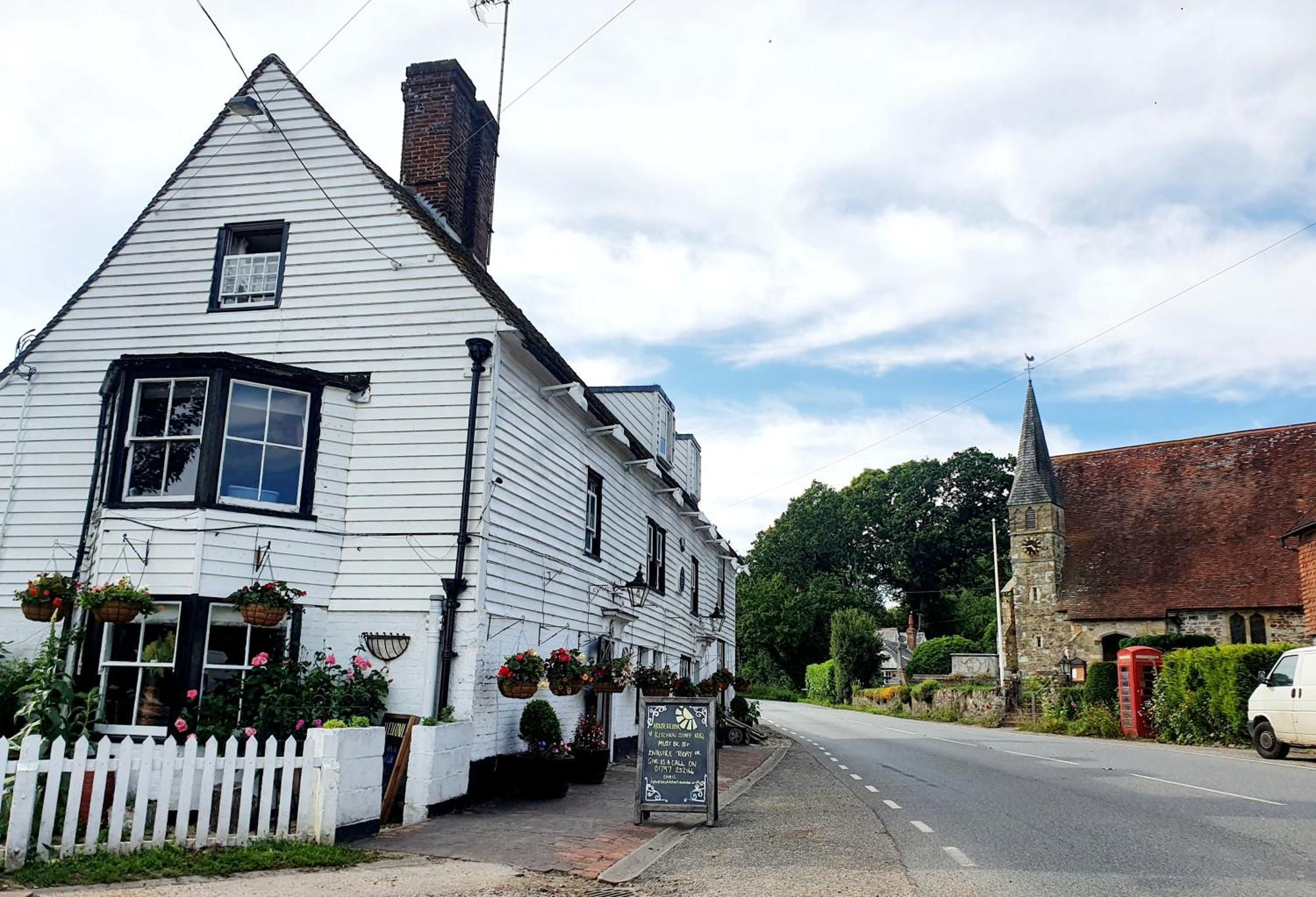 The White Hart Hotel Newenden Exterior photo